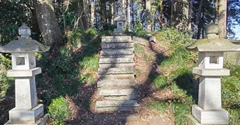 小さなお稲荷さん